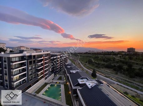 Buca Yaşamvadisi Sitesinde Satılık 2+1 Daire