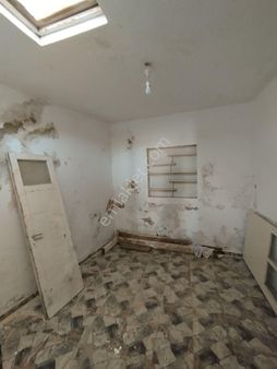 Aydın Söke Kemalpaşa Mah İçi Tadilat Gerektiren Satılık Müstakil Ev