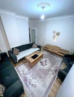 "metrobüse Yakın | Yeni Binada 2. Kat Daire | Ebeveyn Banyolu"