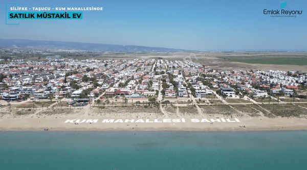 Taşucunda, Denize 300 M Köşe Parsel, 4 Cephe Açık Müstakil Ev