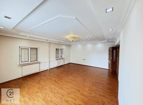 Century 21 Net'ten Bursa Caddesi 4+1 Kiralık Daire