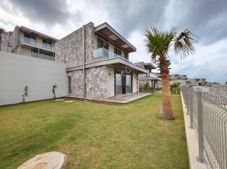 Agr Group'tan Gümüşlük'te 3+1 Konsept Projeden Müstakil Villa !