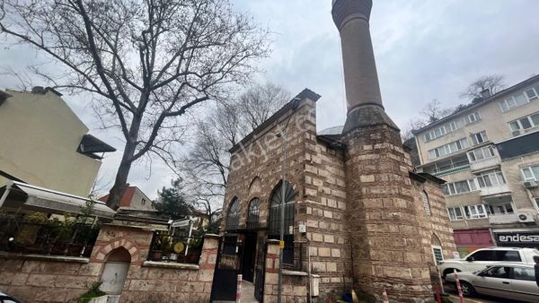 Altıparmakta Kaymakamlık Yakınında 3+1 Geniş Kiralık Daire