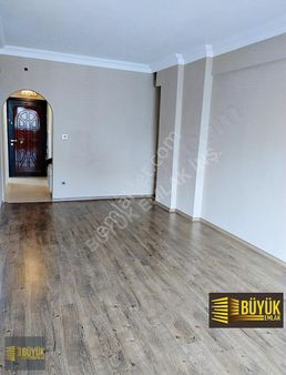 Satılık 2+1 Daire - Kurtuluş Er Meydanı Cd.