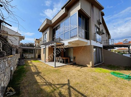 Karlık Gayrimenkulden Akarca Da Satılık Bitişik Nizam Villa