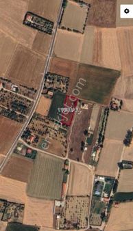 Hatice Kara'dan Y.söğüt Önü Mh.de Satılık Tarla