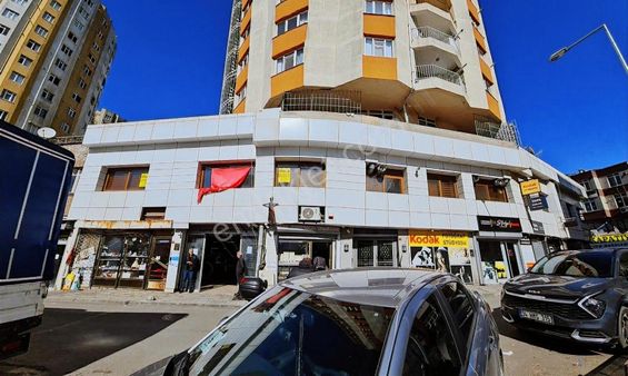 Ataşehir Küçükbakkalköy 'de Kiralık 200m2 Lüks Ofis
