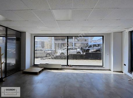 Çekmeköy/ Merkez Mahallesi/kiralık/ Dublex Plaza Katı