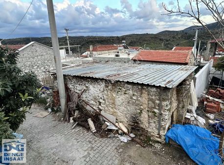 Restore Edilebilir Ev Ve Bahçesi