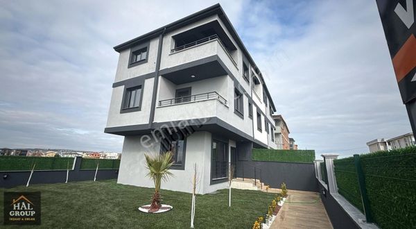 ╭╯hâl Group╰╮merkezi Konum Da Denize Yakın İskanlı Villa