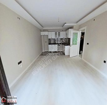 Basınevlerinde Cadde Üzeri Yeni Full Yapılı 2+1 Orta Katta Daire