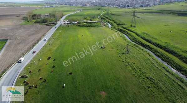 ** Nev Yapı Arsa Ofisinde 275 Metrekare **