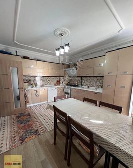 Enes Emlak’tan Cedit Mahallesinde Satılık Daıre