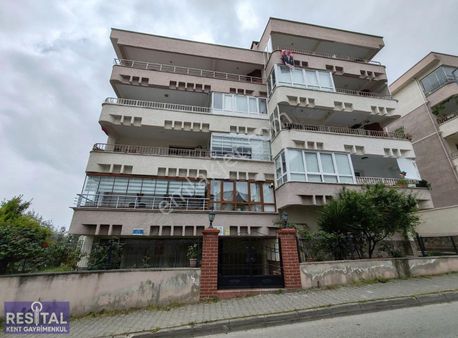 Güzelyalı Siteler 3+1 130 M2 İçi Lüks Yapılı Harika Konum