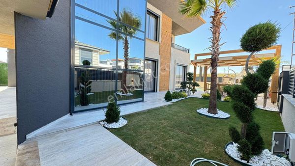 Didim Ergün Emlak'tan Satılık Efeler Mh. 4+1 Tam Müstakil Havuzlu Bahçeli Villa ! Ek-5593