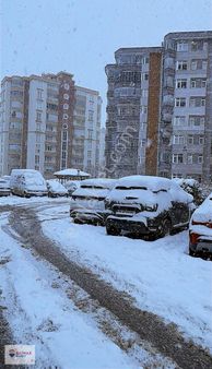 Derebahçe Atasama Yakın 3+1 Havuzlu Daire