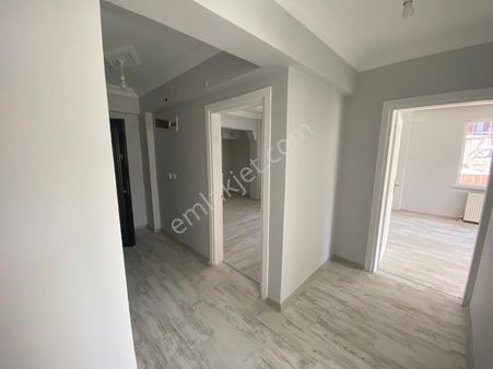 Corlu Da Nusratiye Mh Satılık 120 M2 Uygun Acil Daire