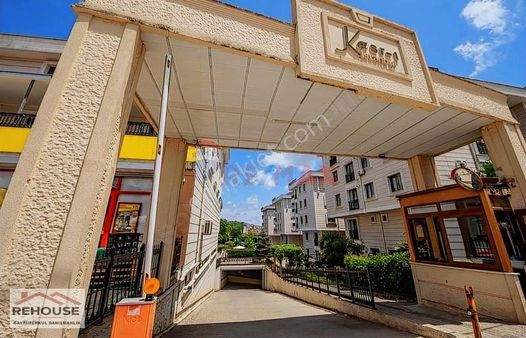 Kasr-ı İstanbul 2.5+1 Bahçe Dublex Havuz Cephe Yatırıma Uygun