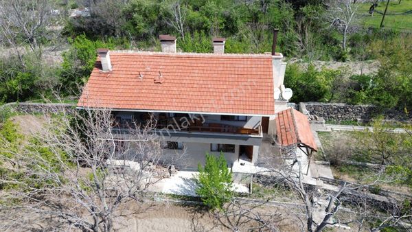 Ayaş Arıklar Satılık Dubleks Bağ Evi Ve Bahçesi (2.384,75 M²)