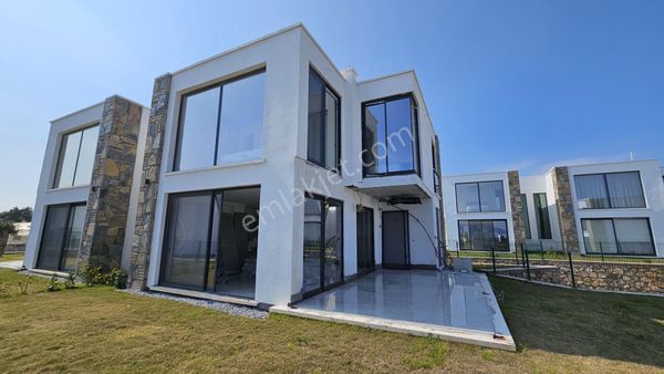 Milas Kıyıkışlacıkta Satılık Lüx Villa