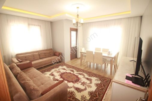 Sultanbeyli İki Aileye Uygun Çift Kullanım Üst Dubleks