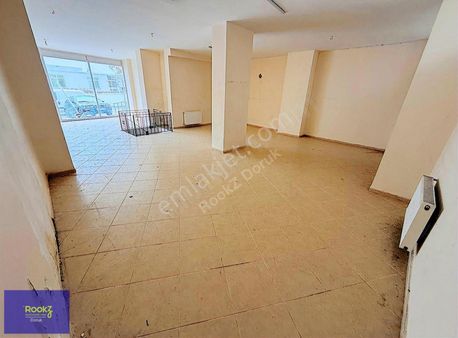 Rookz Doruk'tan Çınardere'de E5 Ve Pendik Köprüsü Dibinde Satılık Dükkan