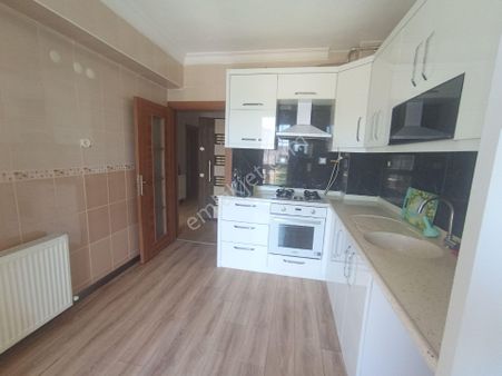 İzbana Hastane Yakın 3+1 Ara Kat 6 Katlı Binanın 4.katındadır