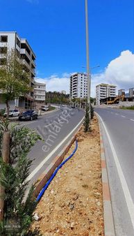 Er-taş'tan Ağcalı Yokuşunda 240 M² Satılık Geniş Dükkan