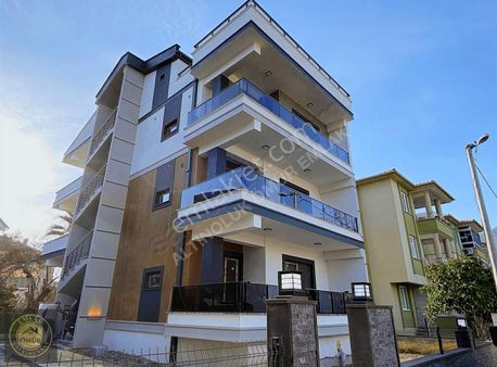 Ömür Emlak'tan Altınoluk Merkezde 2+1 Sıfır Lüx Daireler