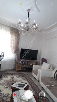 Kanarya Düğün Salonu Yanında 3 Katlı Komple Satılık Bina.