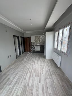 Gültepede Ana Bulvar Üzeri 1+1 Satılık Köşe Daire