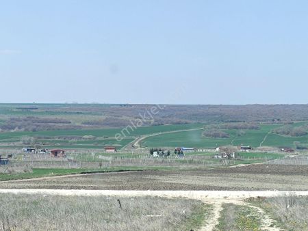 Silivri'de İmarlı İfrazlı Acil Satılık Kelepir 255 Metre Arsa