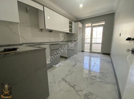 Poyraz Emlaktan Emek Mahallesinde 3+1 135 M² Satılık Daire
