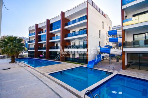 Kuşadası Değirmendere Mahallesi'nde 1+1 Eşyalı Satılık Daire