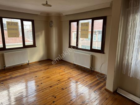 (arslan Emlak) Fevzi Paşa Cd. 100m Uzaklıkta 97 Yapımı 2 + 1