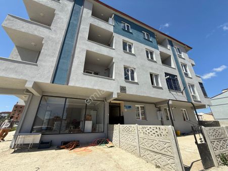 Tekirdağ Ömer Halisdemir Mahallesi Satılık 95 M² 2+1 Daireler