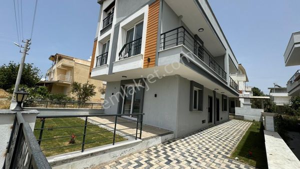 Didim Mersindere Mahallesin'de Geniş Teraslı 3+1 Müstakil Bahçeli Villa