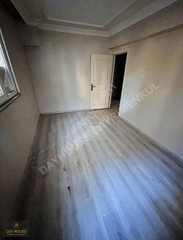 Day House Gayrimenkul Den Satılık Bahçe Katı Takasa Açık