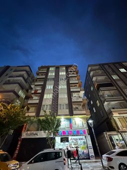 Aslan Emlaktan Satılık 3+1 Ana Cadde Üstünde Daire