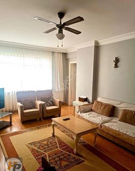 Küçükçekmece Cennet Mah Geniş Kullanışlı Satılık Daire