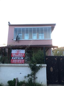Sakaryada Acil Satılık Müstakil Bahçeli Villa