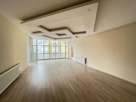 İlhami Çakırtaş Emlak A.ş'den 4+1 Satılık Geniş Daire