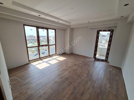 Bahçelievler Soğanlı Da Sıte İçi 2+1 75 M2 Daire