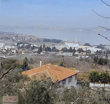 Karamürsel Dereköyde Körfez Manzaralı Satılık İmarlı Arsa