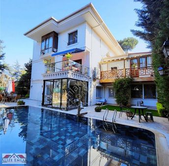 Alizeden Halkalı Atakent Soyakta İdialı Villa Açıklamayı Okuyun