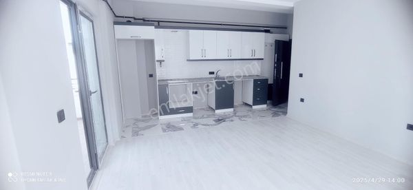 Uygun Atakum Pamuklu Bulvarında 62,5 M² Geniş Balkonlu 1. Kat 1+1 Sıfır Altında Daire Olan