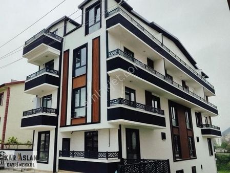 Başiskele Fatihte 3+1 Satılık Çatı Dubleks Daire