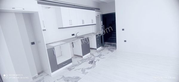 Uygun Atakum Pamuklu Bulvarında 62,5 M² Geniş Balkonlu 2. Kat 1+1 Sıfır Altında Daire Olan