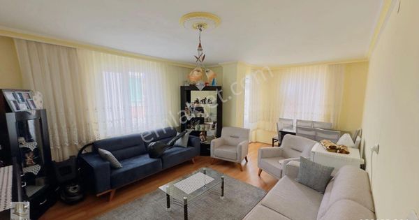 Yuvam Gayrimenkul'den Yunus Emre İlköğretim Okulu Civarı Satılık 3+1 Daire