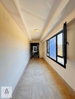 Denize Yürüme Mesafesi Ful Eşyalı Ful Manzara Köşe Daire